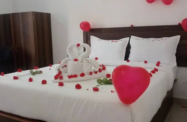 The Sunshine - AC Double Bednn