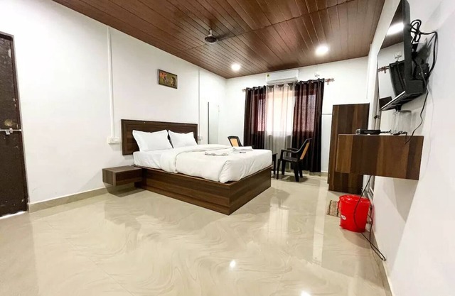 The Sunshine Calangute Cozy - Bed - AC - Wi-Finn