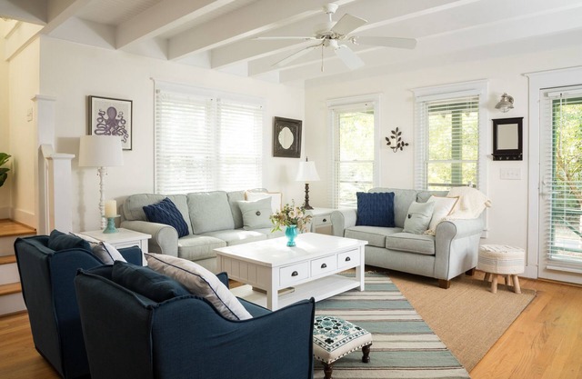 The Surf Shack BHI; 2BR beach cottage on East Beach!