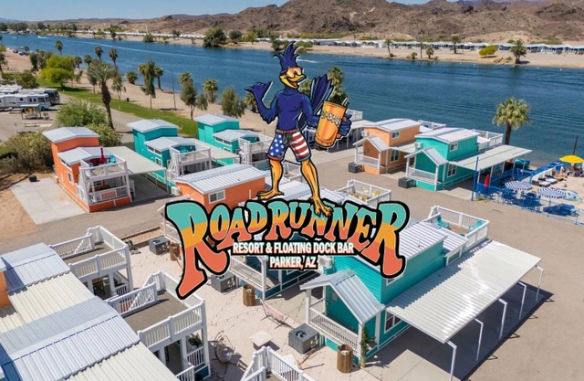 The Tipsy Mermaid, River Views! Roadrunner Resort
