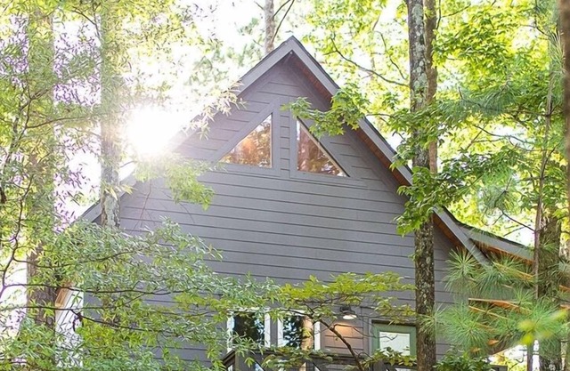 The Tree Stump at River Rocks Landing