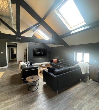 The Turret, Central Apartment