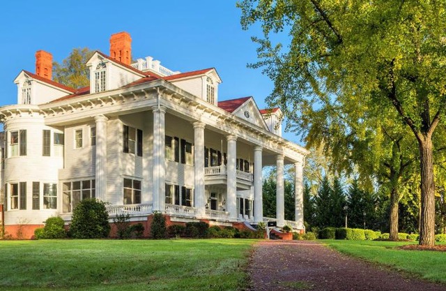 The Twelve Oaks Bed & Breakfast