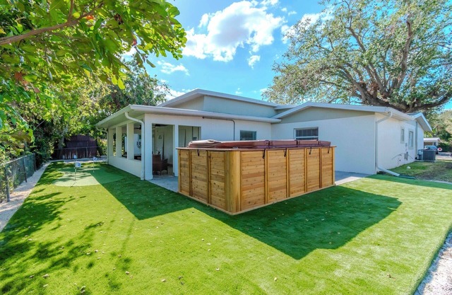 The Ultimate Escape - Bradenton, Florida