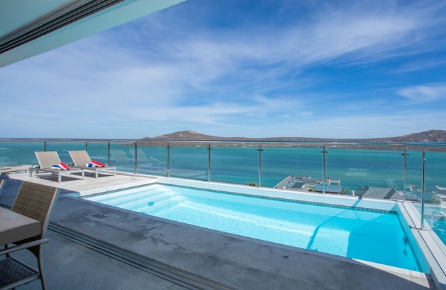 The View Langebaan Lagoon Villa with heated pool
