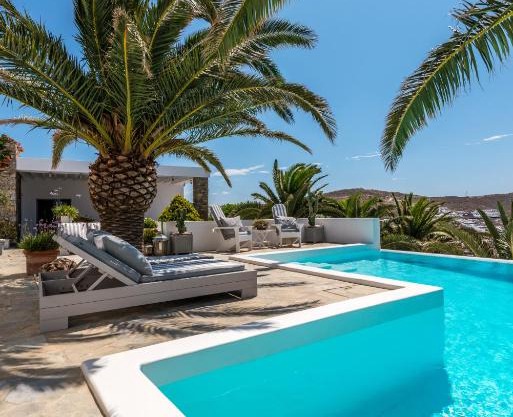 The White House by Fantasia Villas