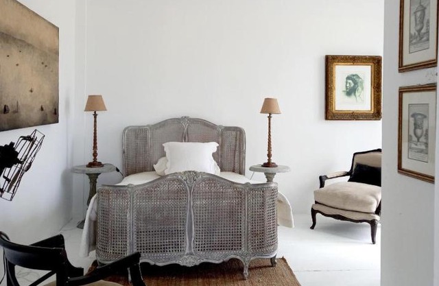 The White House Homestay