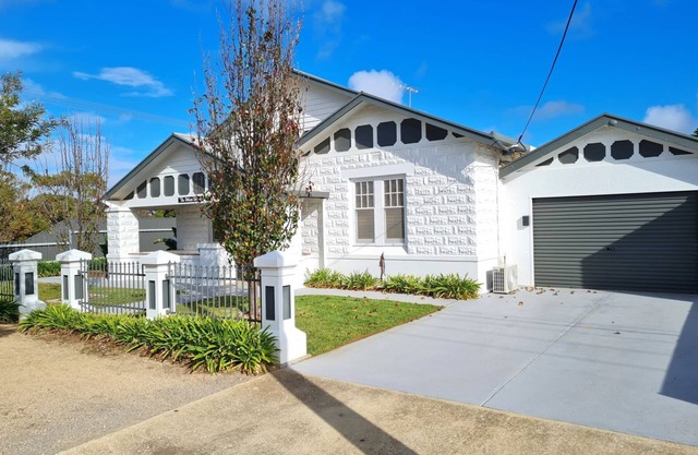 The White House, Stansbury