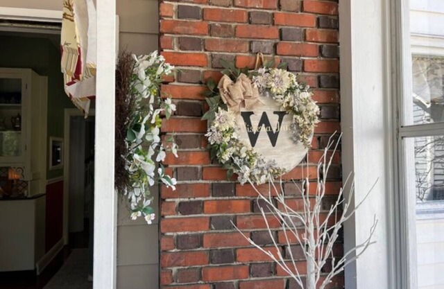 The Whole House 5 Bed 3.5 Bath