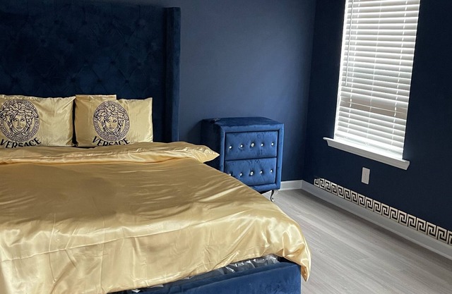 Theme Luxury Home with Movie Theater and pool table