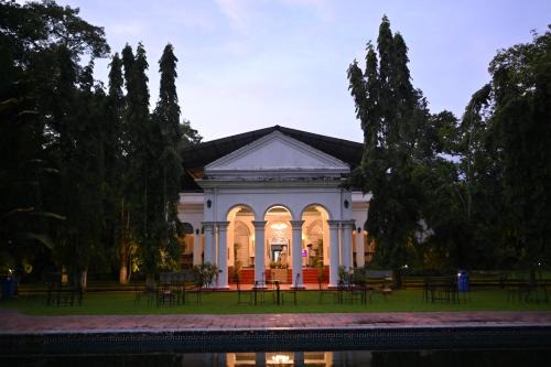 Thengal Manor