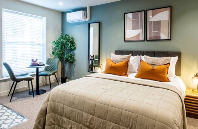 Thetford Hive Aparthotel Suite 10