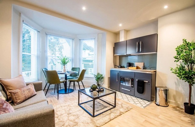 Thetford Hive Aparthotel - One Bedroom Suite 11