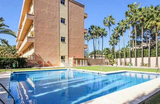 This lovely vacation duplex with terrace is located in the residential complex Prima Vista in Las Ch