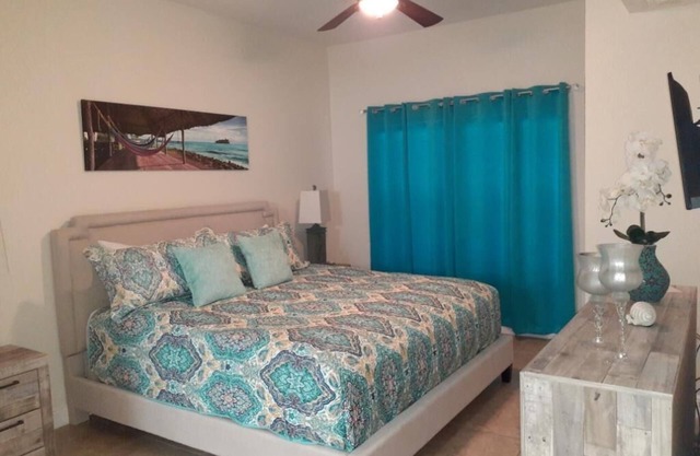 This one has it ALL! 2 bed/2 bath townhouse