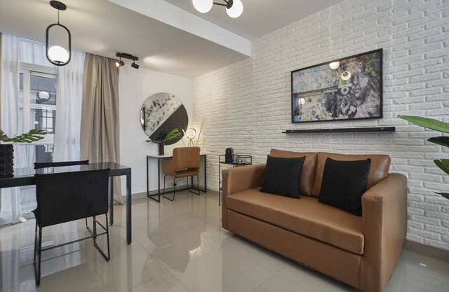 This studio is a 0 bedroom(s), 1 bathrooms, located in Centro, Buenos Aires.