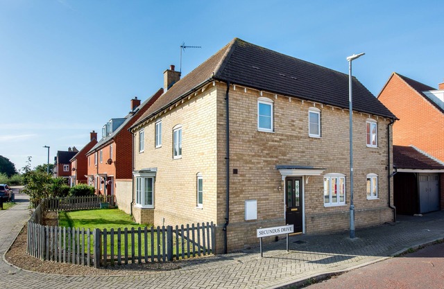 Three Bed 2.5 Bath Detached House