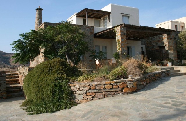 Three levels Maisonette "Ontas tis Athinas" ΑΜΑ 741 - 759