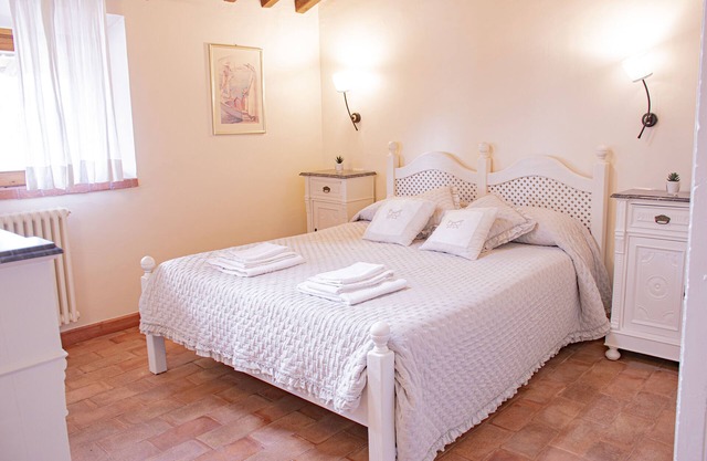 Three-room apartment 50 meters from the beach