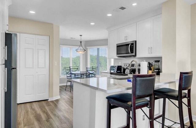 Tidewater H304 by Wild Dunes, Ocean View Condo