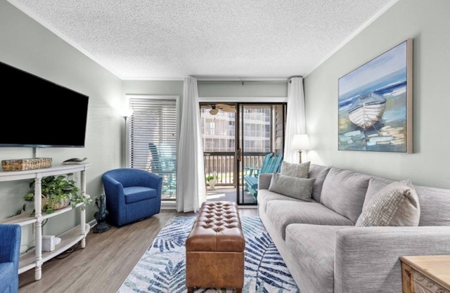 Tilghman Beach & Racquet Club 113 - Updated 3 BD Condo