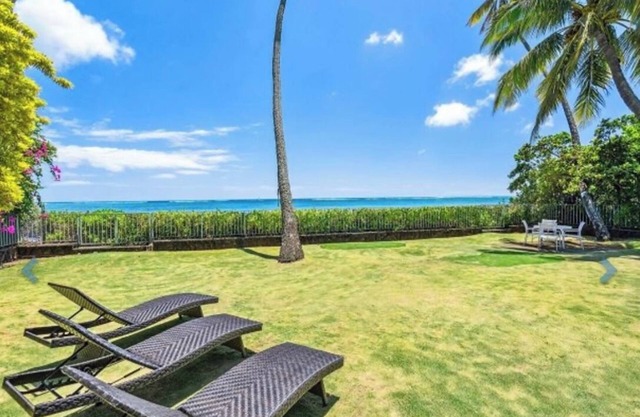 Timeless Ossipoff, Beachfront Oasis!