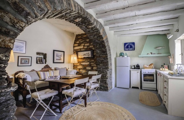 Tinos experience: the house