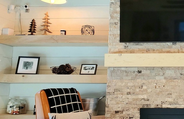 Tiny 1947 Mt. Charleston Cabin