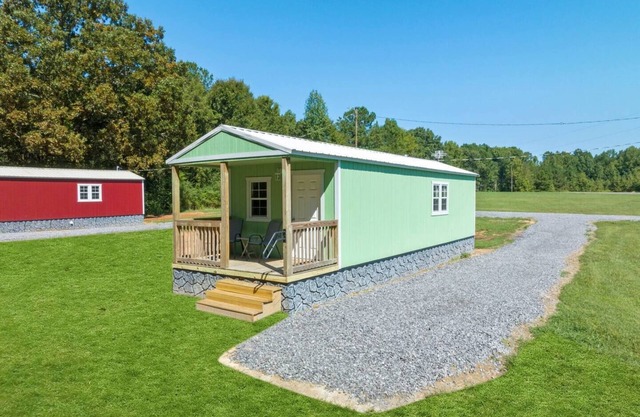 Tiny cabin on 10 acres with pond