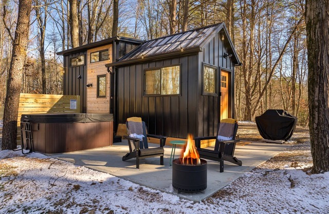 Tiny Home fire pit + hot tub + community game room