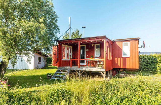'Tiny House Im Grünen' with Private Terrace and Private Garden