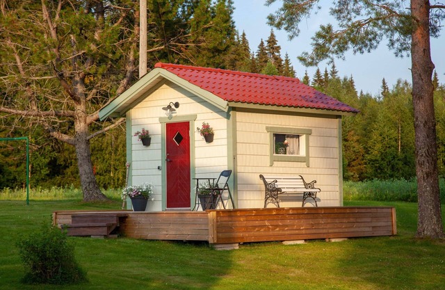 Tiny House, Stuga at Forest Family Home. Nature, Wildlife, Hiking, Peace & Quiet