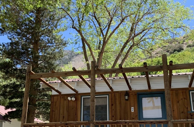 Tioga Lodge At Mono Lake