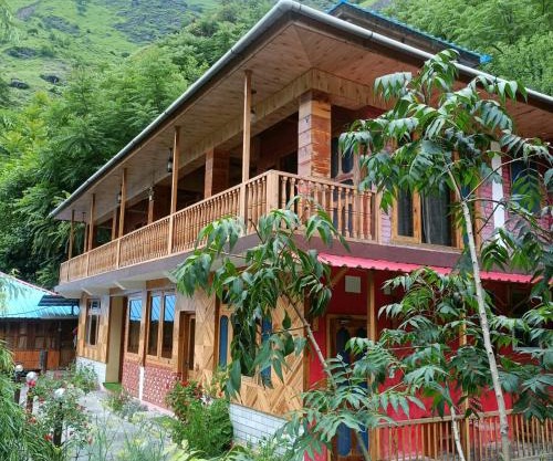 Tirthan Jaabal Homestay