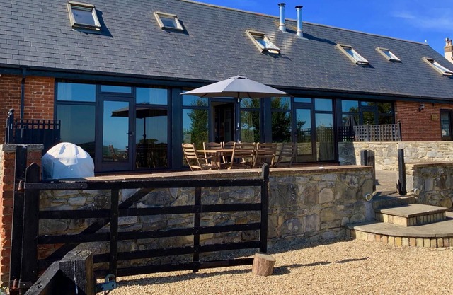 Tithe Barn a Stunning family home with views