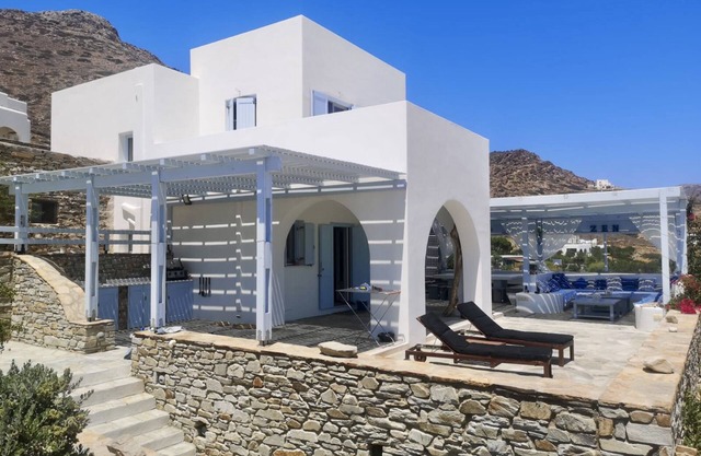 To Spiti Mas - Luxurious Cycladic house