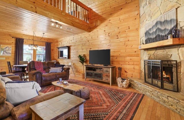 Toccoa River Hot Tub Chattahoochee NF Family Friendly Pets