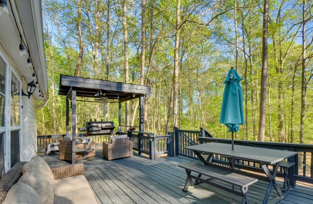 Toccoa Vacation Rental w/ Game Room & Boat Dock!