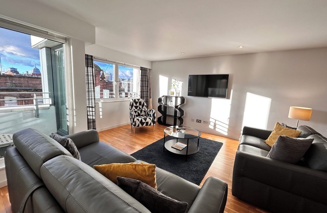 Tolbooth Apartments