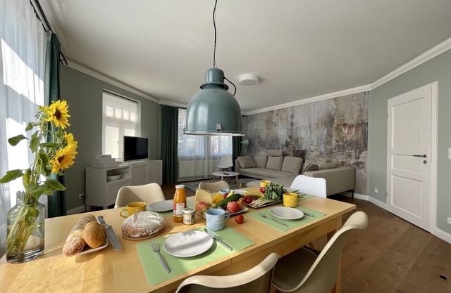 Tolle Familienwohnung mit Ausblick auf Stadtkanal und St.nikolai Kirchenschiff