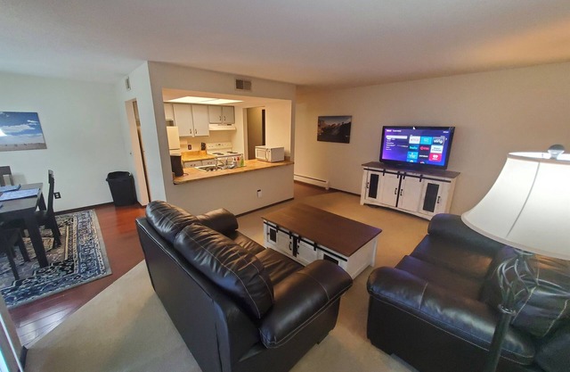 Tomar Park Apt 4 - KP101APT4