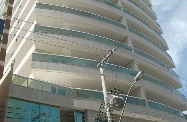 Top apartment located in Morro Beach overlooking the sea.