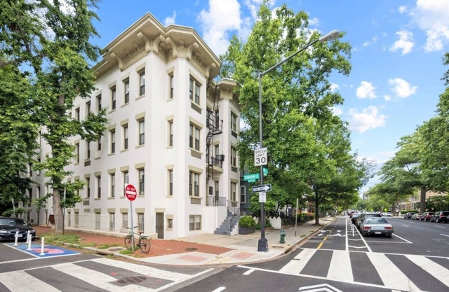 Top Dupont U Street Location - Walk Everywhere - Veteran owned