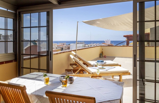 Top equipped penthouse above the roofs of Morro Jable