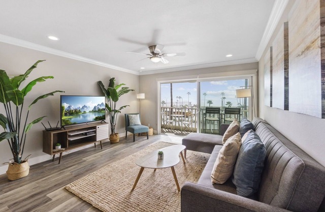 Top floor condo overlooking the ocean