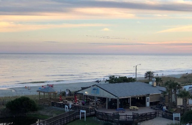 Top Floor, Just Steps to Ocean 2B,2B with Great Views at the Myrtle Beach Resort