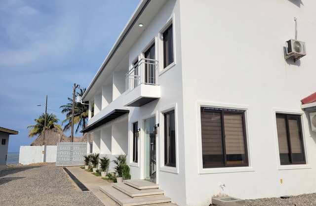 Top Floor stylish double with amazing view, part of Paseo Park,