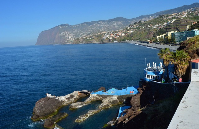 Top Floor with terrace in Funchal Sea View and Free Wifi