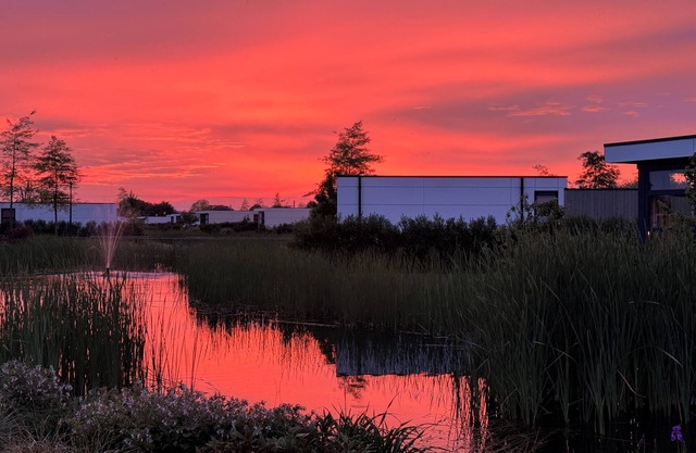 Top-modernes Chalet 'aan het Water' mit Großem Garten an der Ijssel