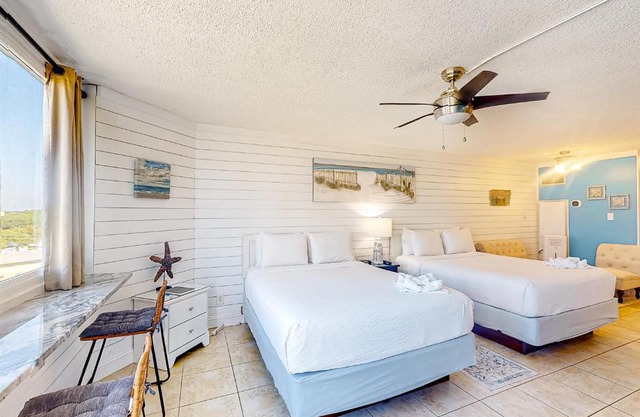 Top of the Gulf 702 Teal Waters